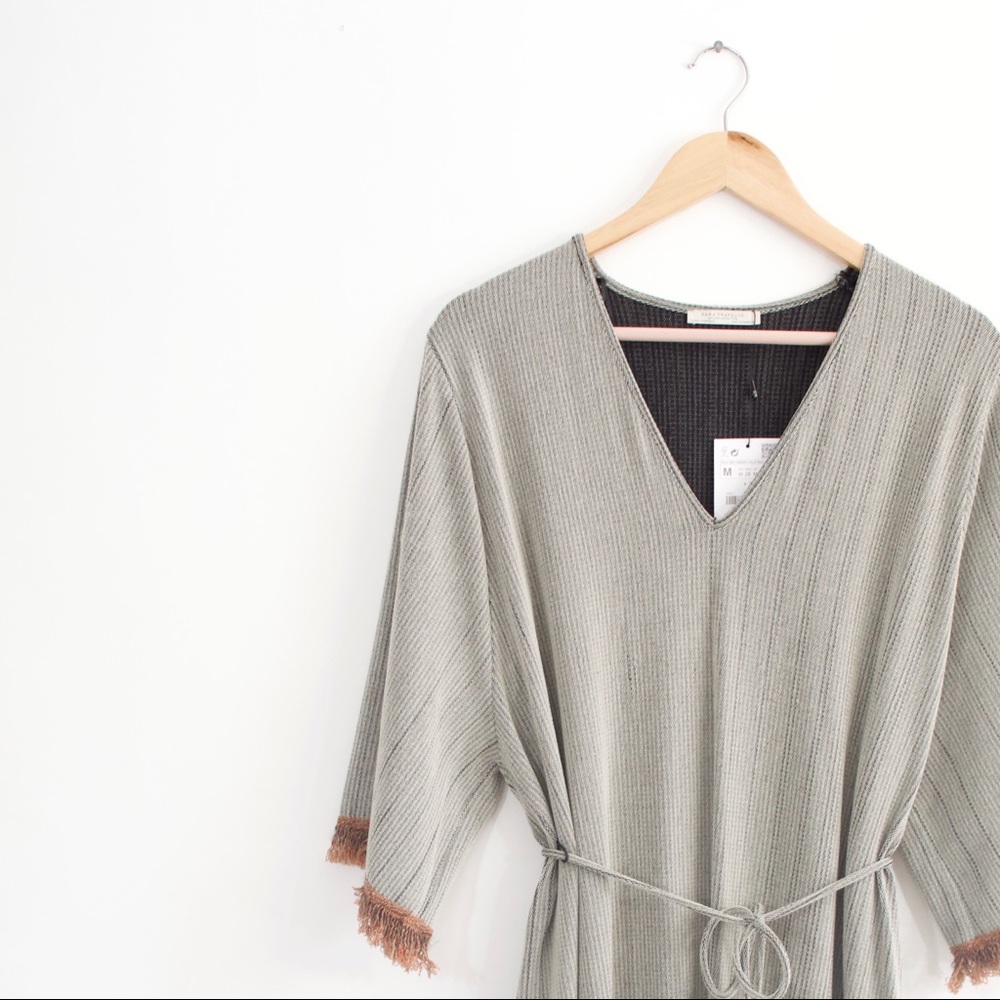 Knit Zara dress with fringe NWT - Picture 3 of 4